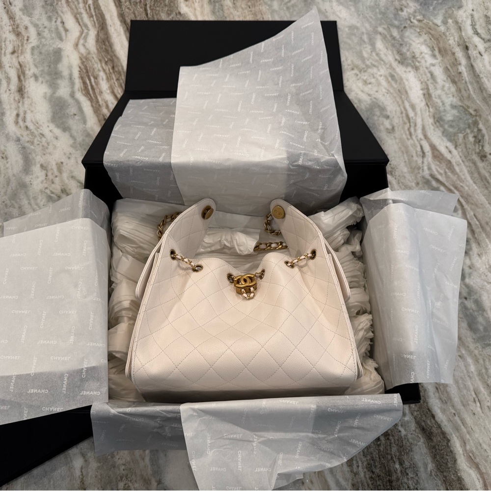 CHANEL 25 Small Handbag in Grained Calfskin & Gold-Tone Metal White